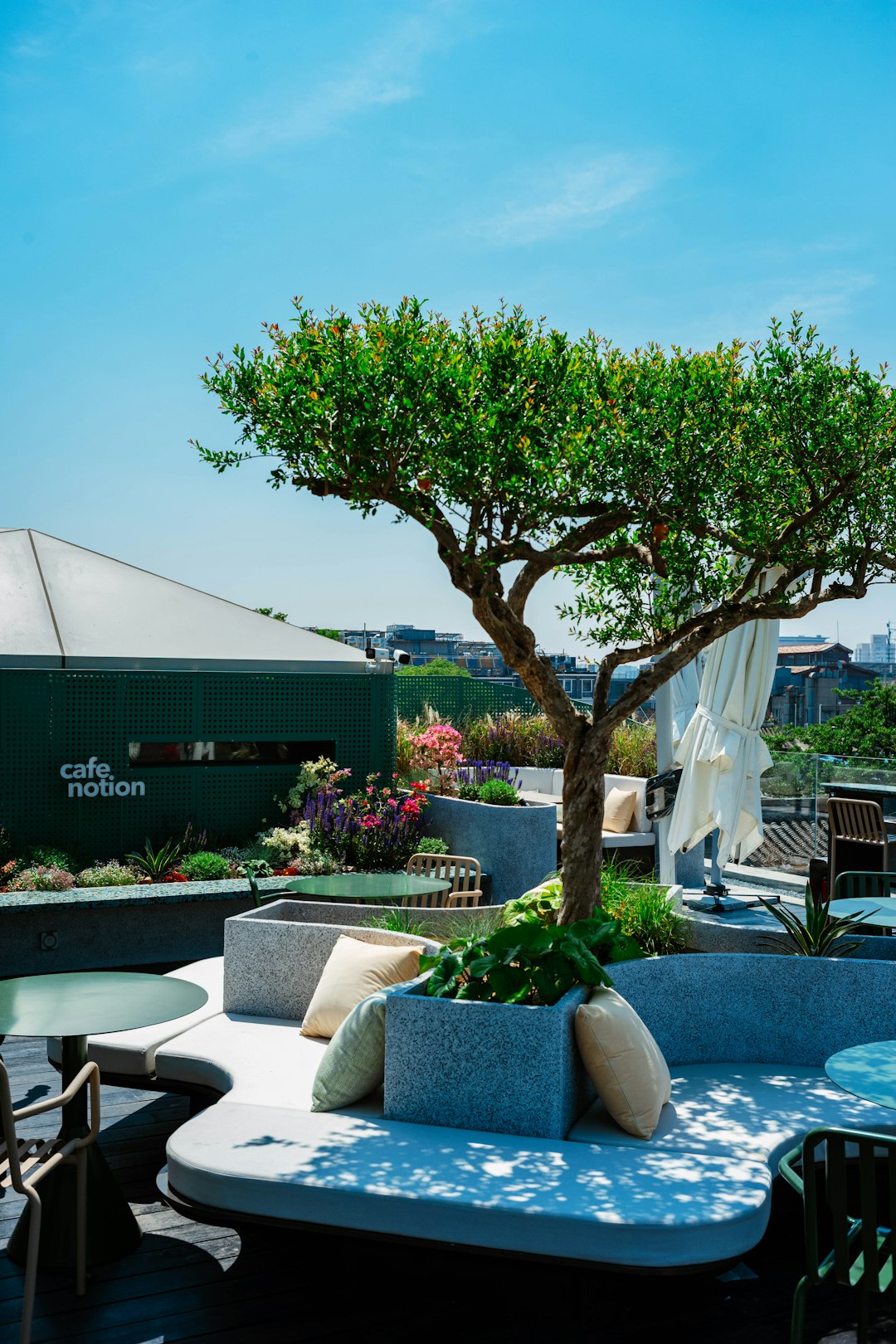 Rooftop Lounge